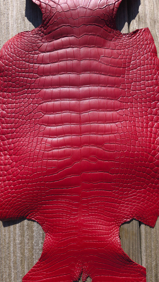 Alligator Leather (Farm Raised) - Red (28cm / Grade 1 / Matte)